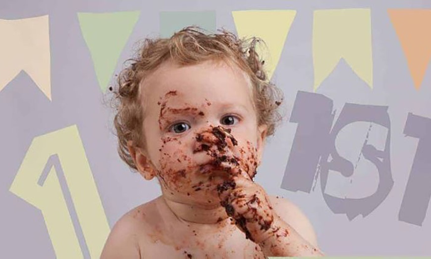 Image 5: Cake Smash Photoshoot