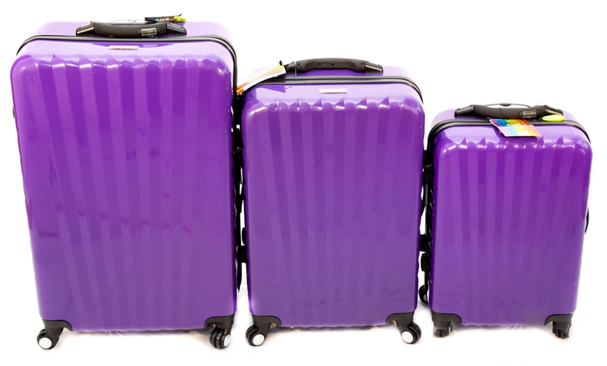 Image 61: Discovery Three-Piece Luggage