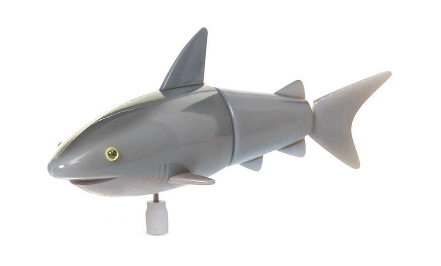 Image 5: Tobar Clockwork Shark