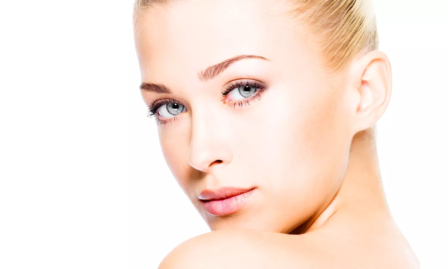 Peeling químico y carboxiterapia en ojeras en Clínica Cipsalut