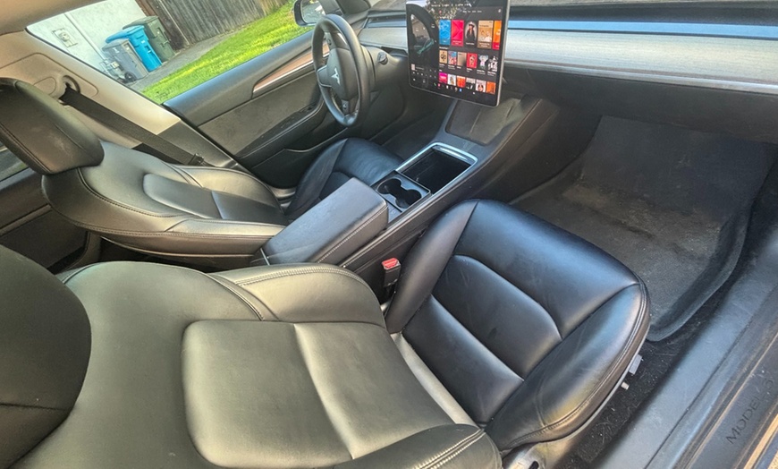 Image 4: Mobile Interior & Exterior Detailing for Any Vehicle Size