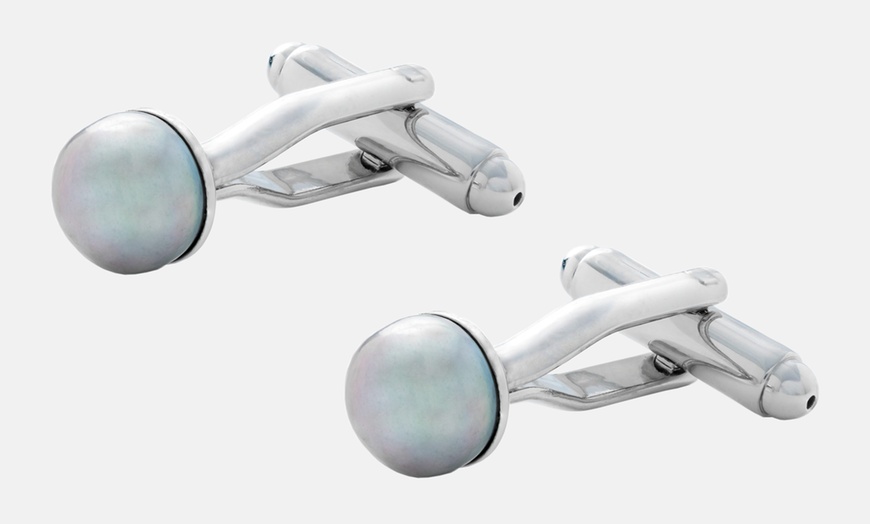 Image 3: Men's Pearl Cufflinks