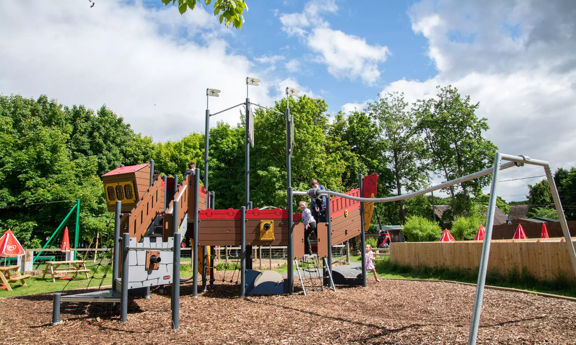 Enjoy Weekday, or Weekend Entry at Hoo Zoo and Dinosaur World