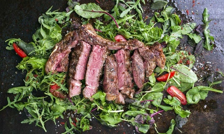 Menu con tagliata di manzo e vino per 2 o 4 persone al Ristorante Pizzeria Binario 43 (sconto fino a 53%)