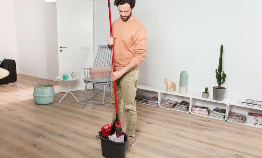 Image 5: Vileda 2 in 1 Mop and Bucket Set