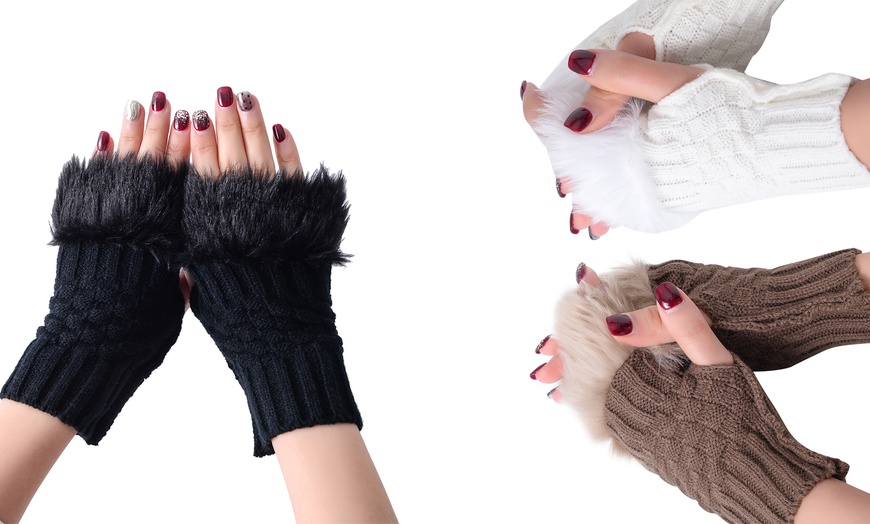 Image 14: Furry Fingerless Gloves