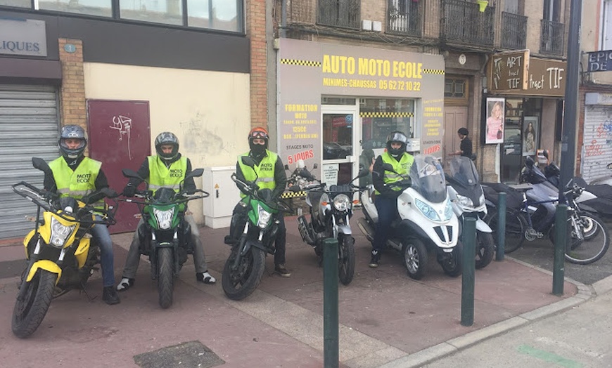 Image 2: Formation 125 cm³ ou permis A2 vers A à l'Auto école Minimes Chaussas