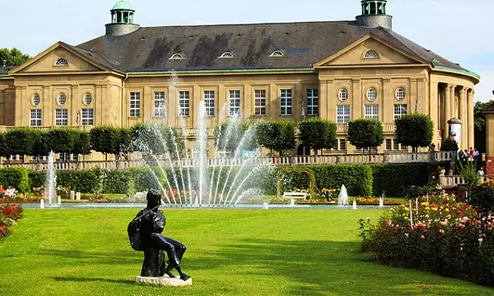 Bad Kissingen: 3-4 Tage für Zwei mit Frühstück und 3 Std. Eintritt in die KissSalis Therme in der Villa Amber ab 139 € - Second Medium