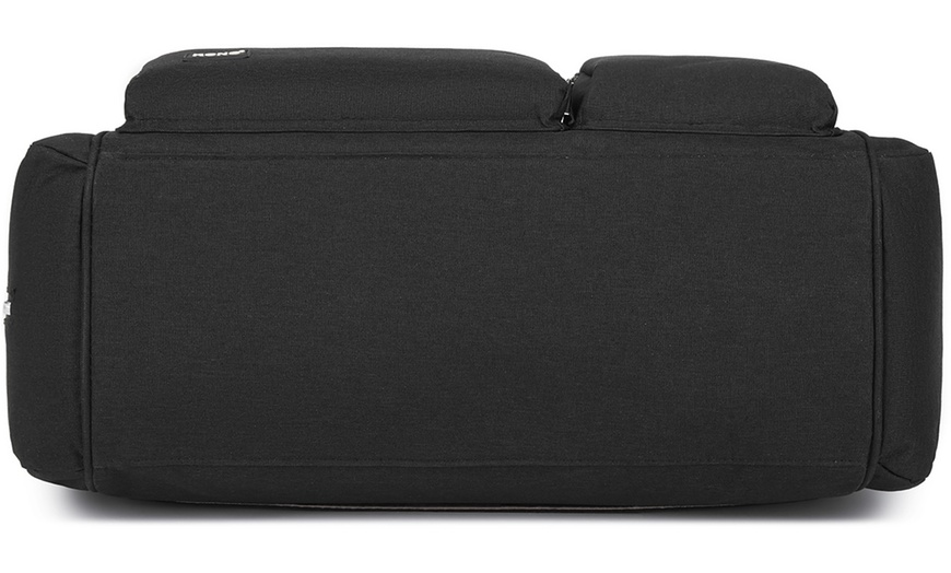 Image 6: Multi-Compartment Maternity Bag