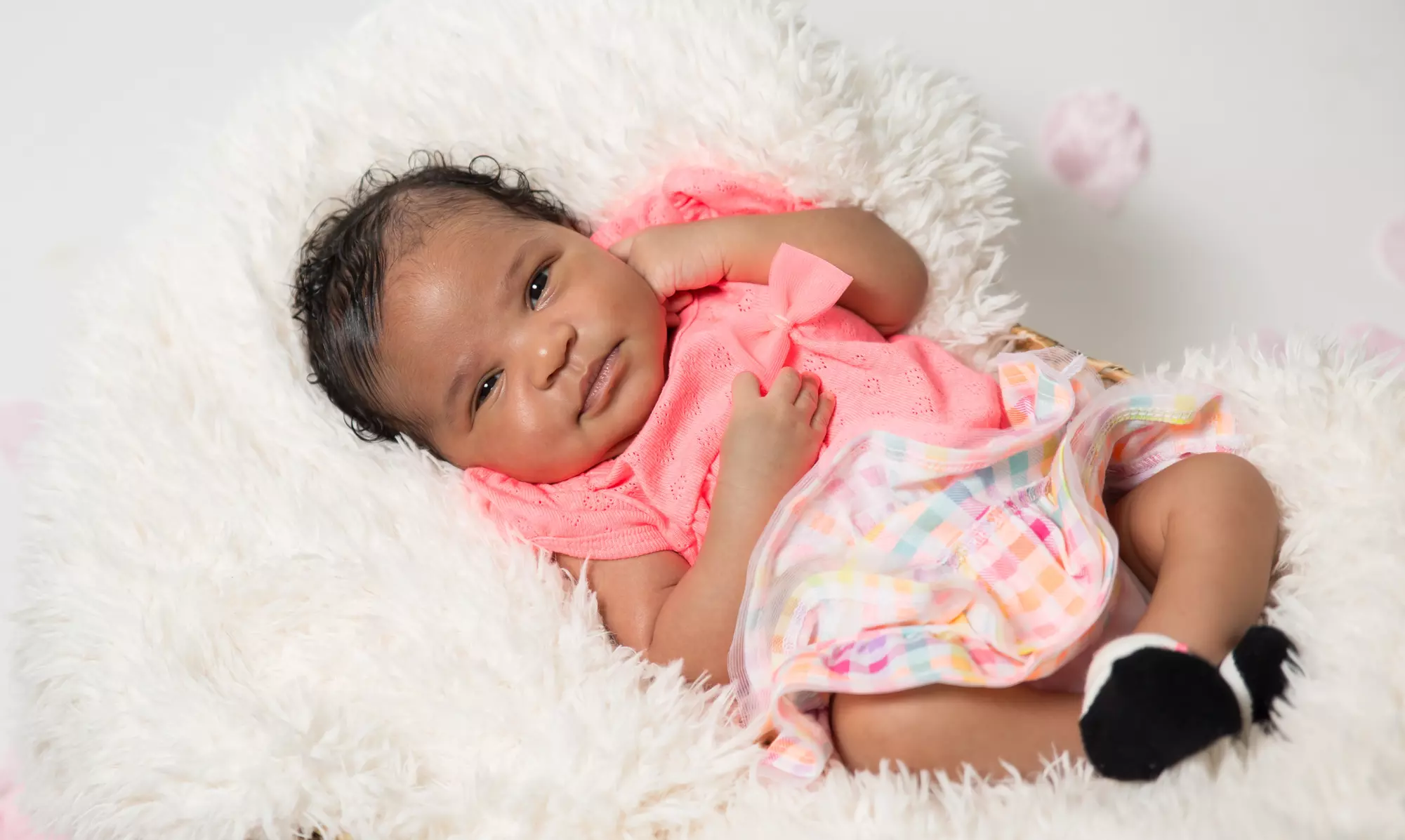 1.5-Hour On-Location Photo Shoot with 4 or 21 Prints from Lasting Memories by Larissa (Up to 64% Off) - Primary Image