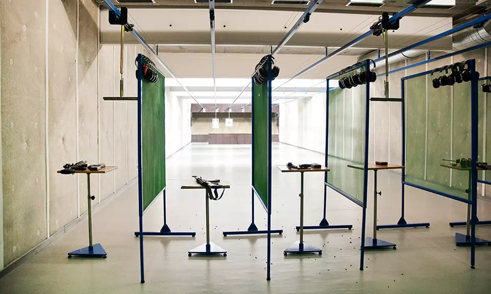 Strzelnica: Wejście na strzelnicę z instruktorem dla 2 do 4 osób