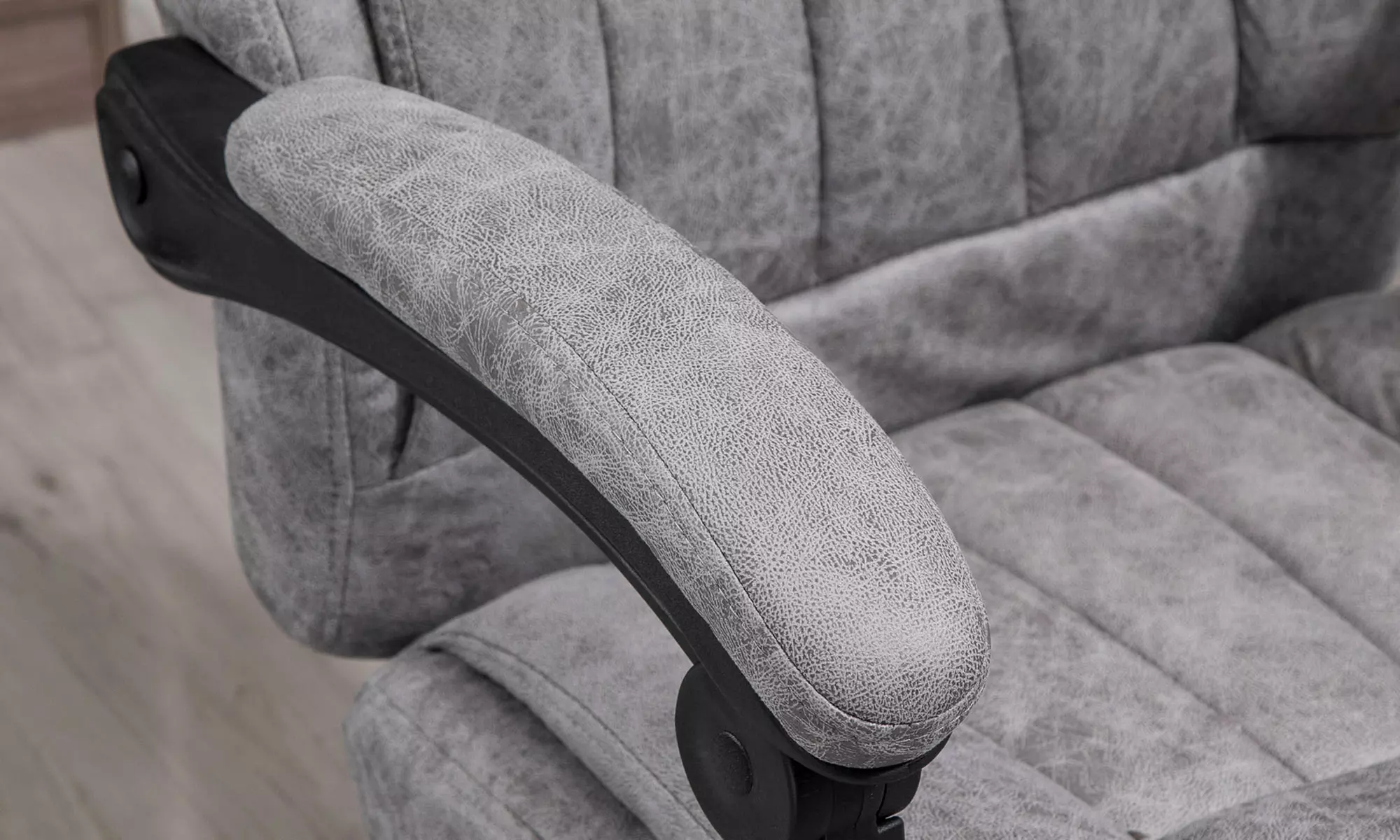 Vinsetto Executive Office Chair with Footrest