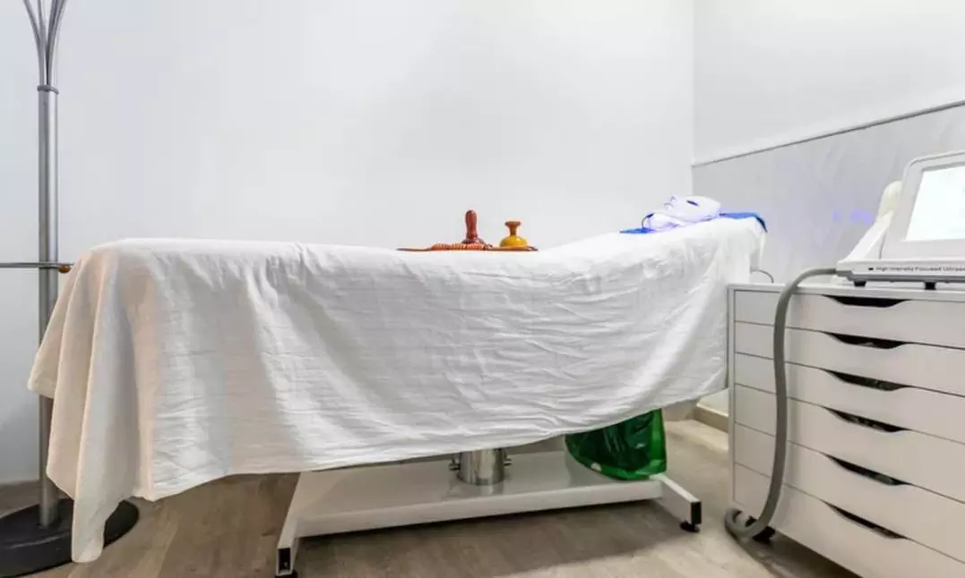 Descubre la magia de 1 o 2 sesiones HIFU para reafirmar tu piel