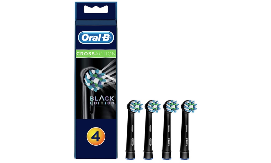 Image 4: Oral-B Toothbrush Heads Selection