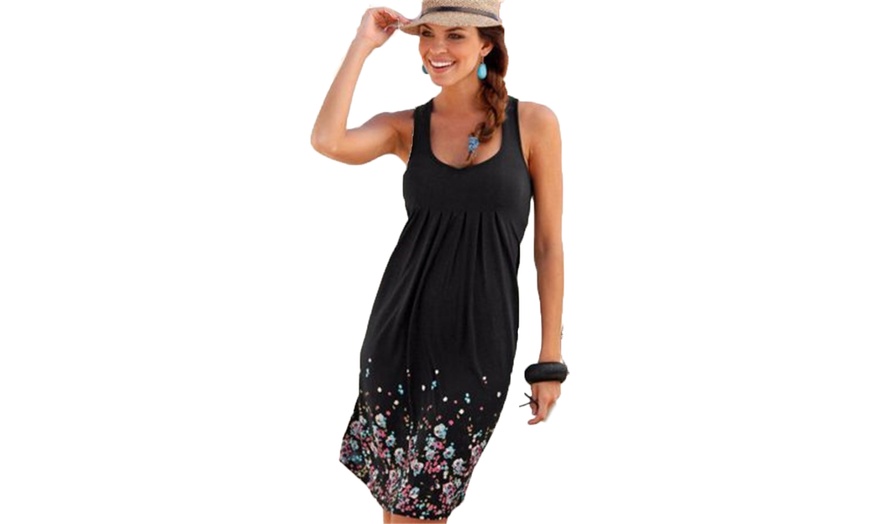 Image 4: Women’s Sleeveless Floral-Themed Dress