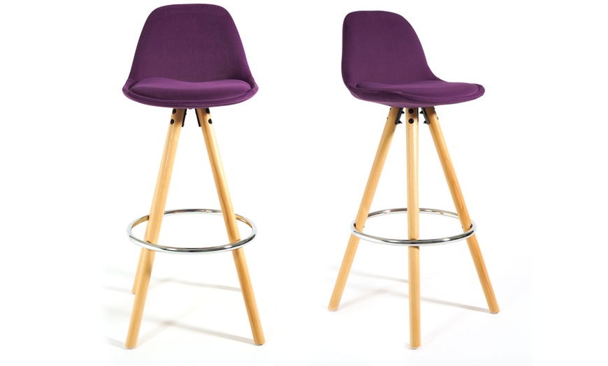 Image 33: Barcelona Retro-Style Bar Stool Two-Piece Set