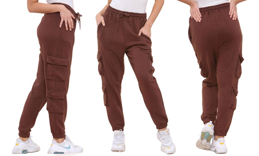 Image 4: Women's Fleece-Lined Cargo Pocket Jogging Bottoms