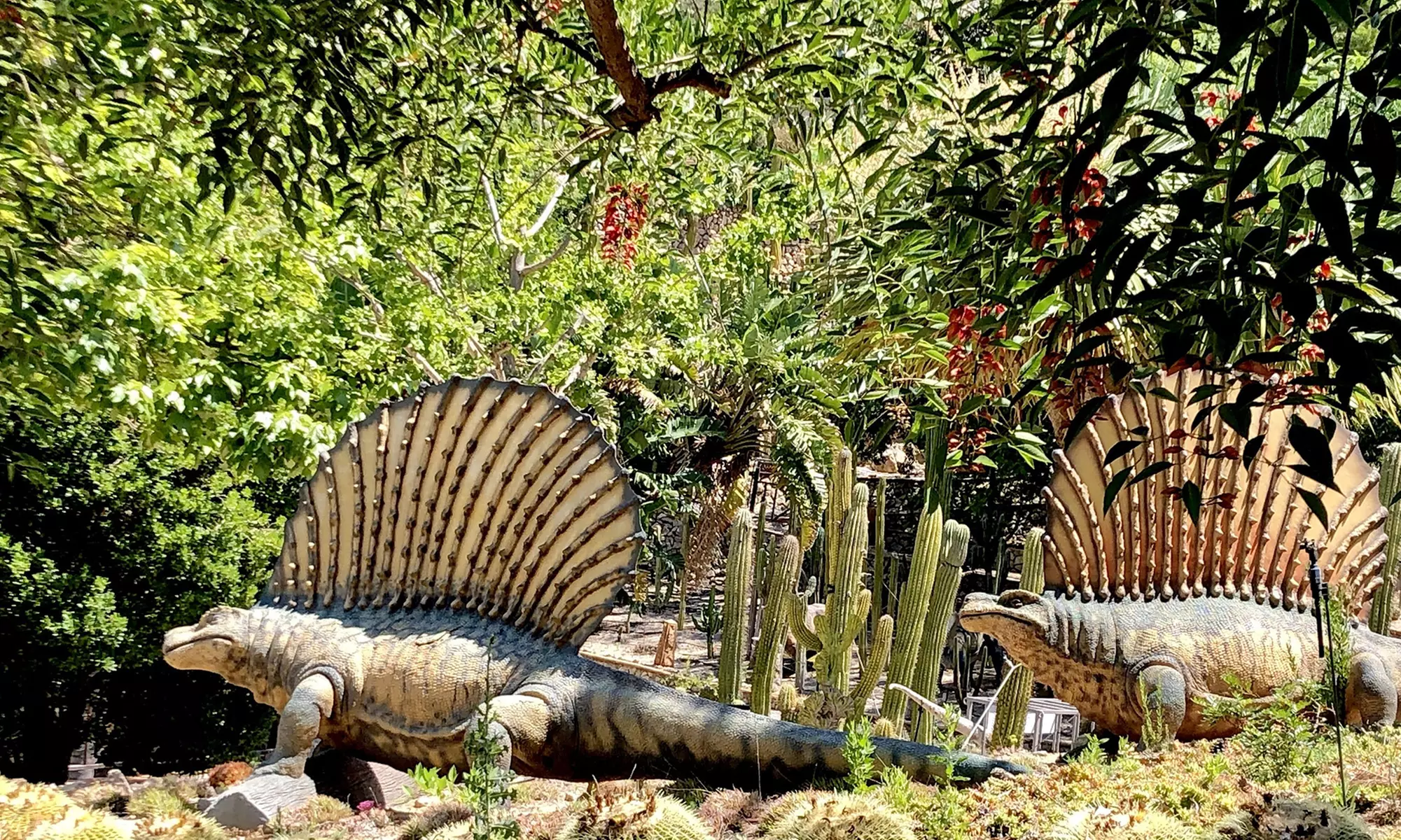 Entrada de un día para hasta 4 personas a DinoPark Algar