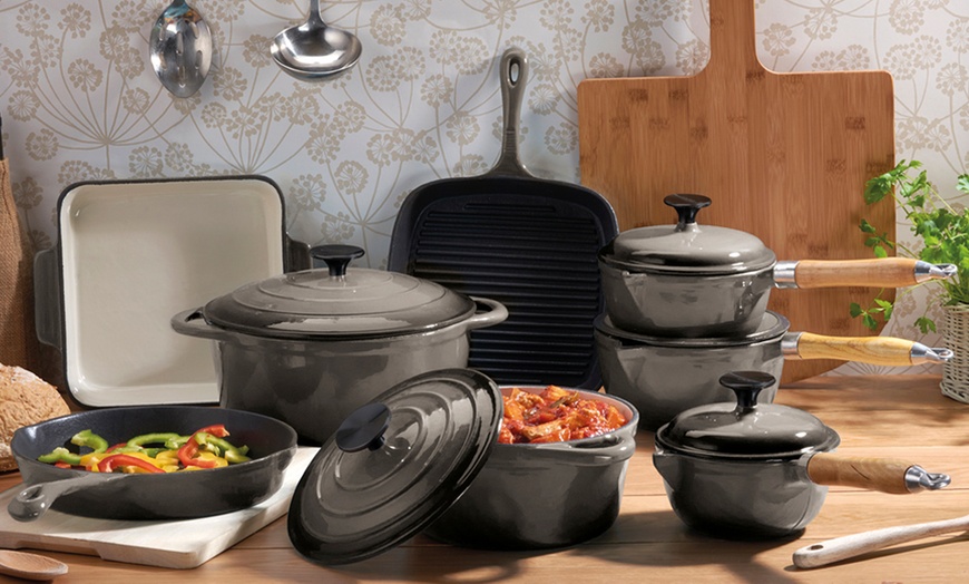 Image 1: Cooks Professional Cast Iron Set