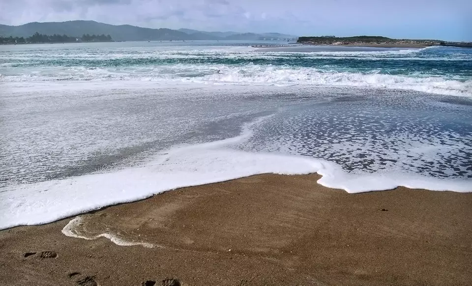 One-Night Stay for Two at Best Western Ocean View Resort in Seaside, OR - Second Medium