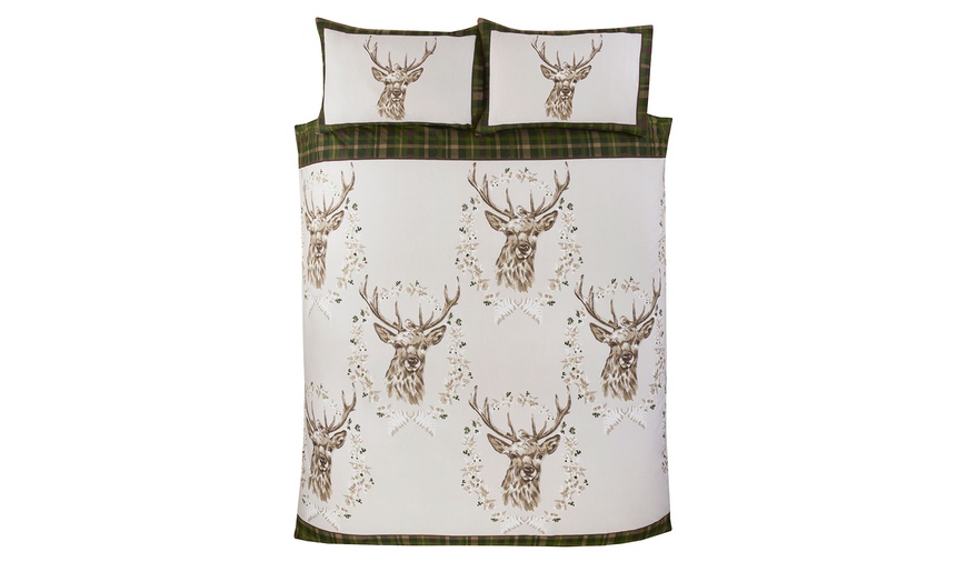 Image 7: Angus Stag Brushed Cotton Duvet Set
