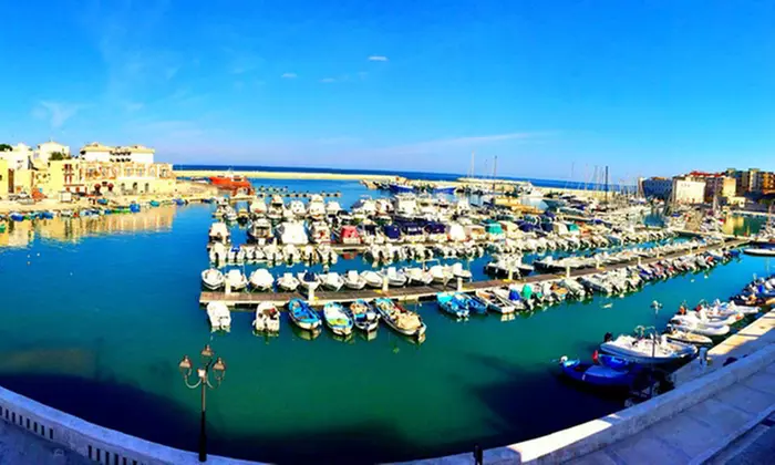 Puglia 4*: camera matrimoniale con colazione, mezza pensione e Spa