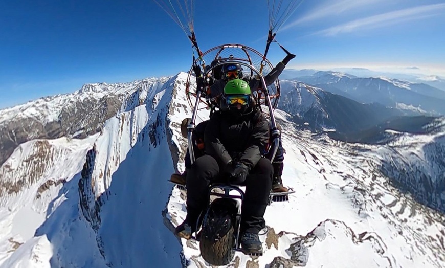 Image 4: Vuelo en parapente por el pirineo aragonés con Cierzo Flight Co