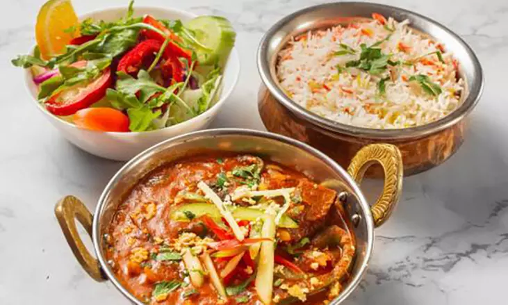 Kulinarische Reise: Indisches 3-Gänge-Menü für 1-4 Personen