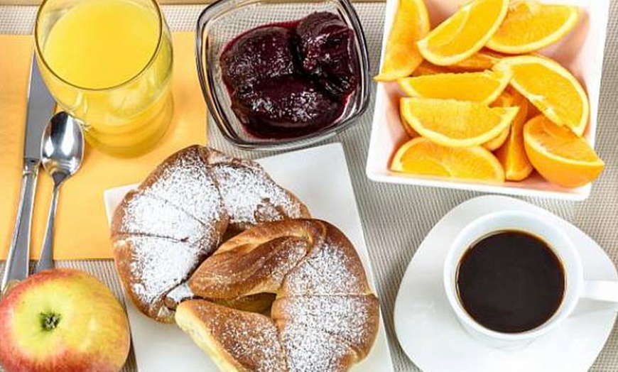 Image 8: Roma 4*: soggiorno in camera Economy, Classic o Superior con colazione