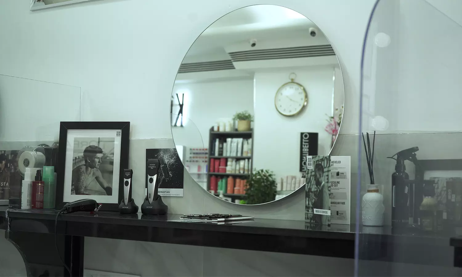 Adiós encrespamiento: alisado japonés o de queratina, corte y peinado