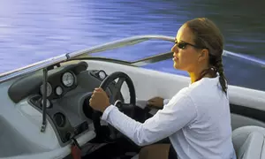 Formation théorique et pratique au permis bateau côtier ou/et fluvial dès 238 € chez Bateau école du Vexin