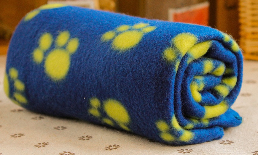 Image 5: Flannel Fleece Pet Blanket