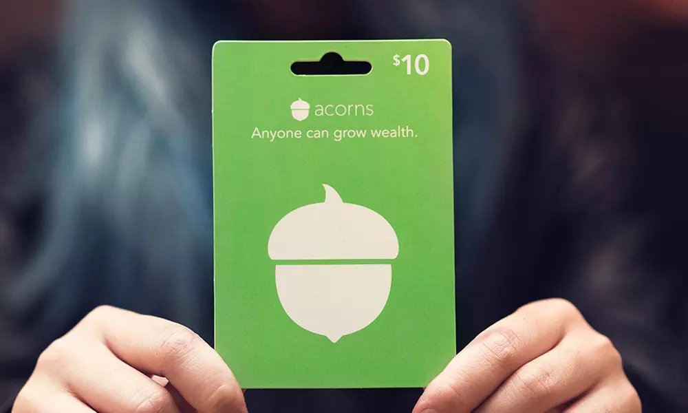 Invest $10 in More Than 7,000 Stocks and Bonds for Only $5 - Primary Image