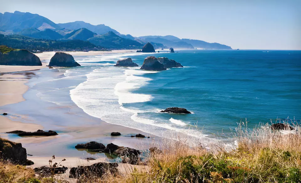 Two-Night Stay at Sandy Cove Inn in Seaside, OR - Primary Image