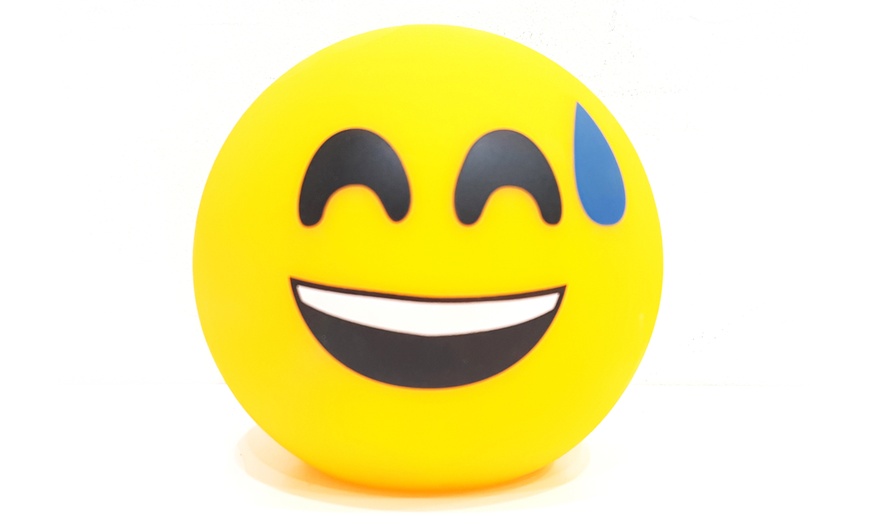 Image 3: Emoji Night Light