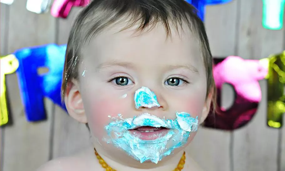 60- or 90-Minute Children's Cake Smash Photo Shoot Package from  Robin Slawnyk Photography(Up to 66% Off) - Primary Image