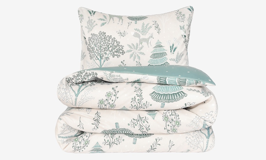 Image 4: Reversible Winter Woodland Duvet Cover Set