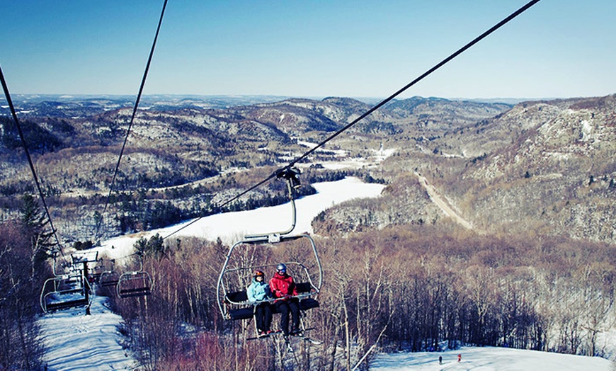 Image 4: All-Day Skiing in Outaouais 