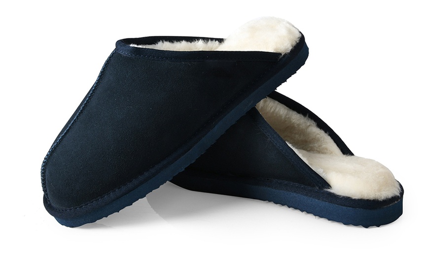 Image 2: Snow Paw Men's Sheepskin Slippers