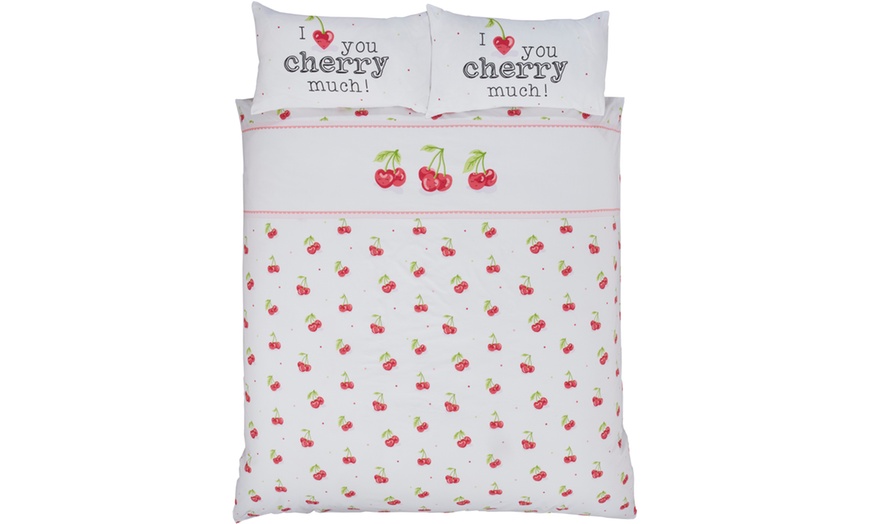 Image 6: Clearance Duvet Set