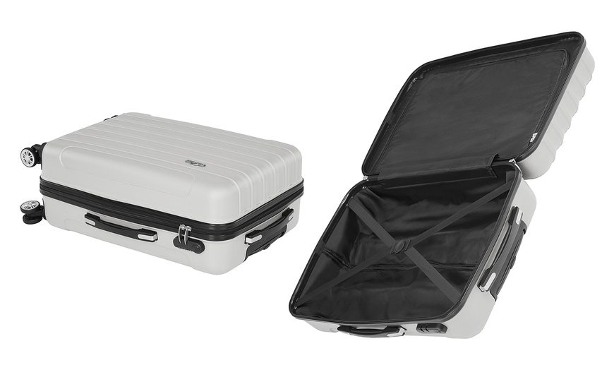 Image 36: 3-Piece Hard Shell Suitcase Set