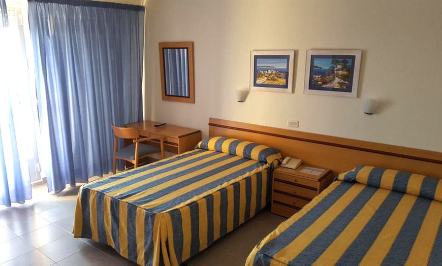 Image 5: Murcia: habitación doble con desayuno