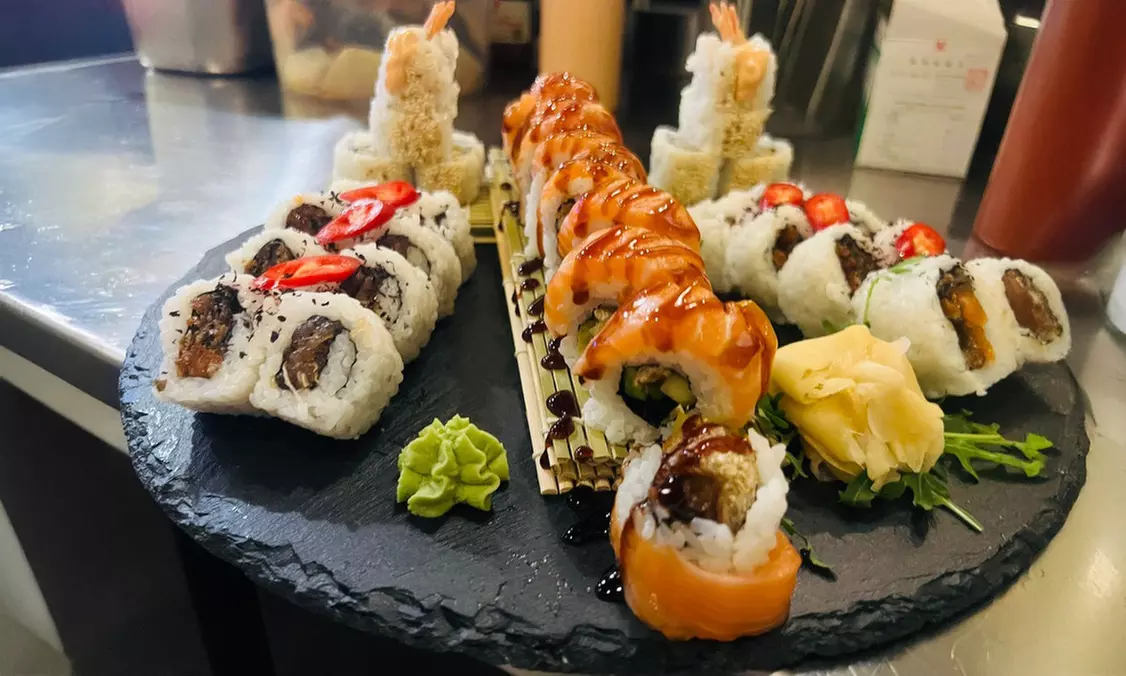 3-Gänge Candlelight-Sushi-Menü inkl. je 1 Glas Wein für 2 Personen