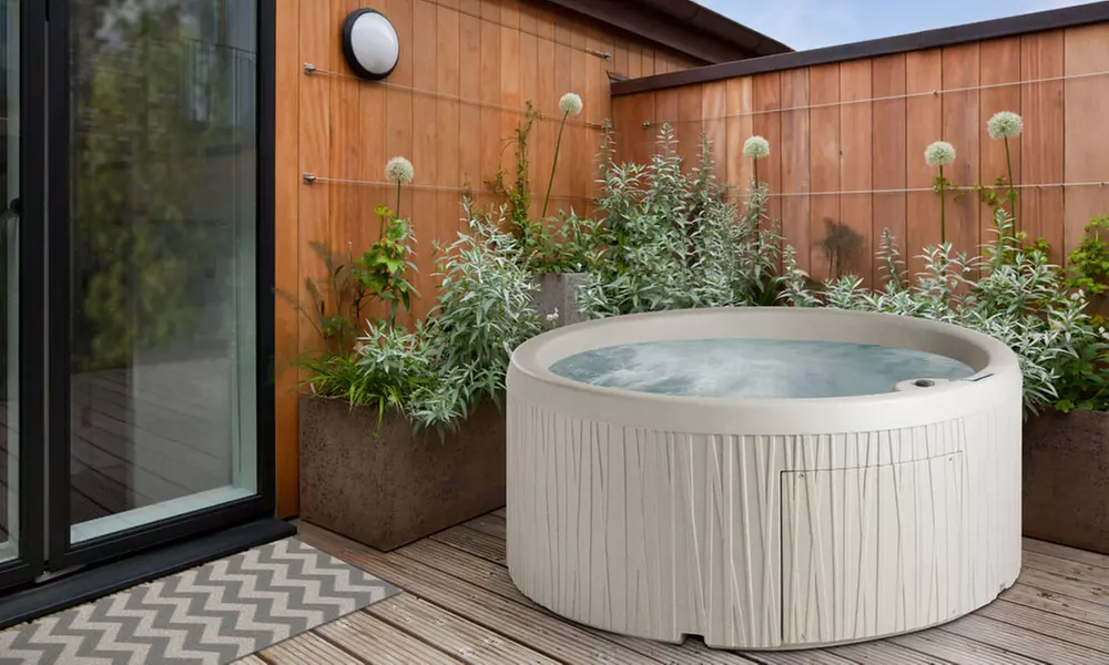 Lifesmart 5-Person 9-Jet Spa - Primary Image