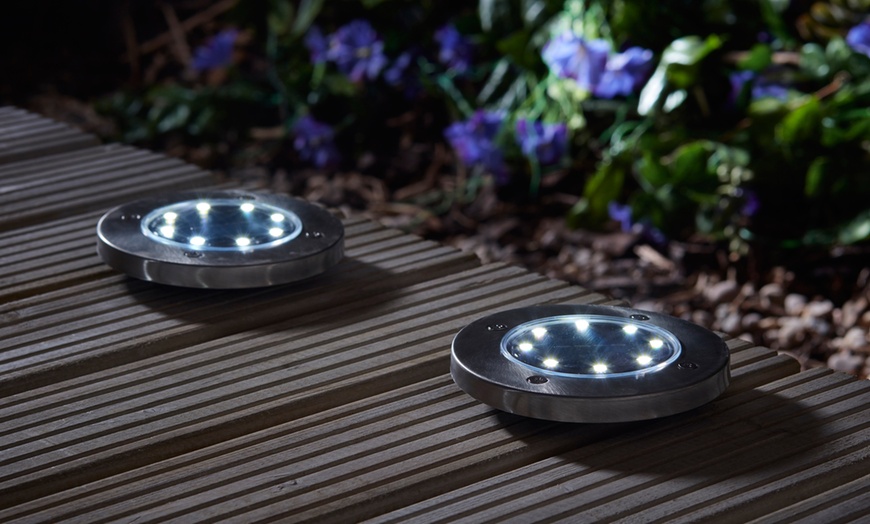 Image 5: 8-LED Solar Deck Lights