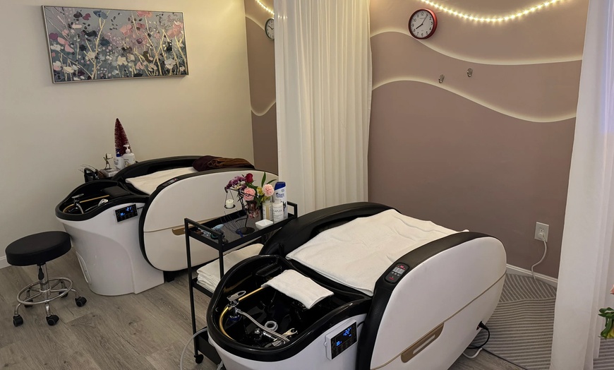 Image 3: Up to 22% Off on Salon - Scalp Care at ViVi Spa