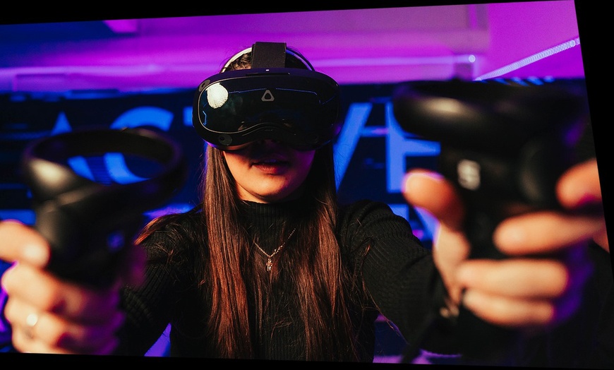 Image 3: Virtual Reality Gaming in an Open Play Arena or Private Arena