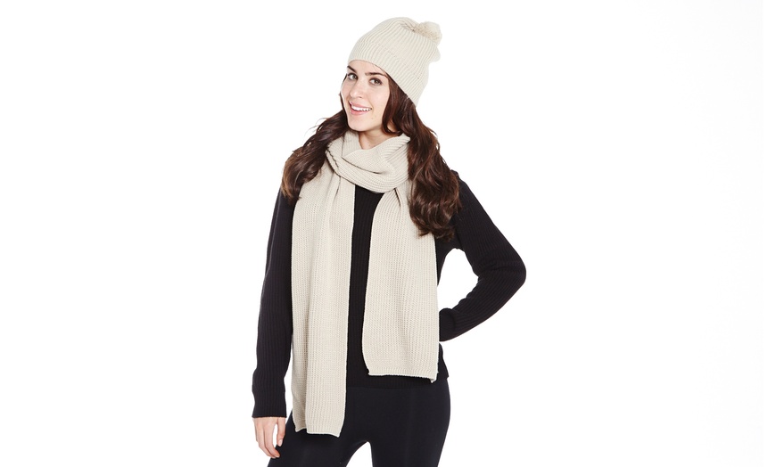 Image 14: Knit Hat and Scarf Set