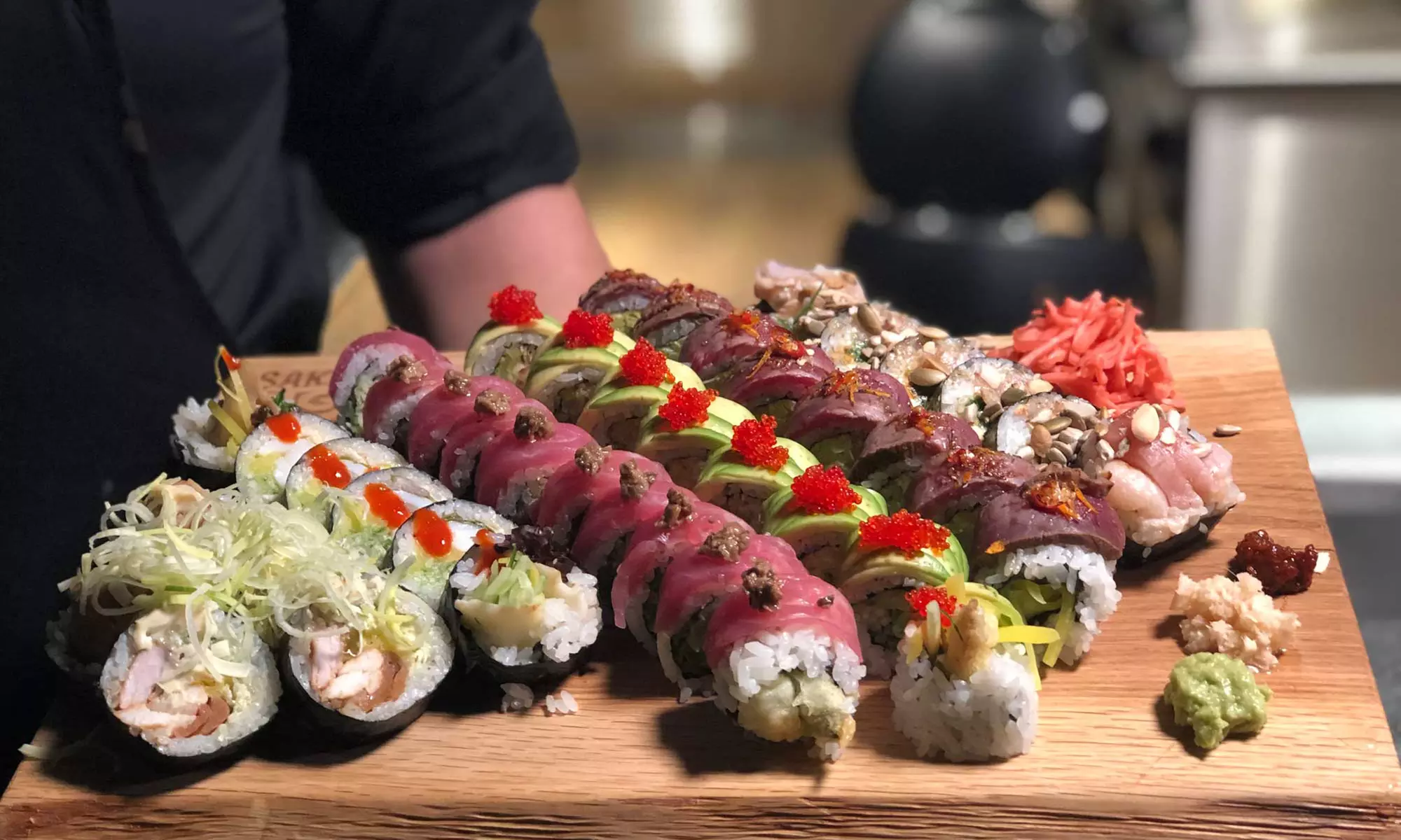 Wyjątkowe sushi na wynos: smaki Japonii na krakowskich Błoniach