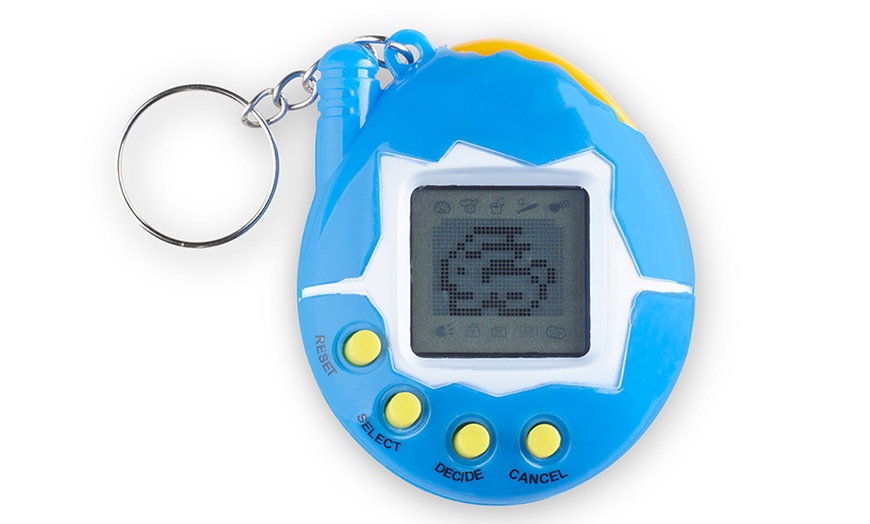 Image 2: Retro Virtual Pocket Pet